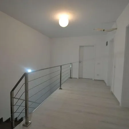 Strada Alexandru Lapusneanu Villa